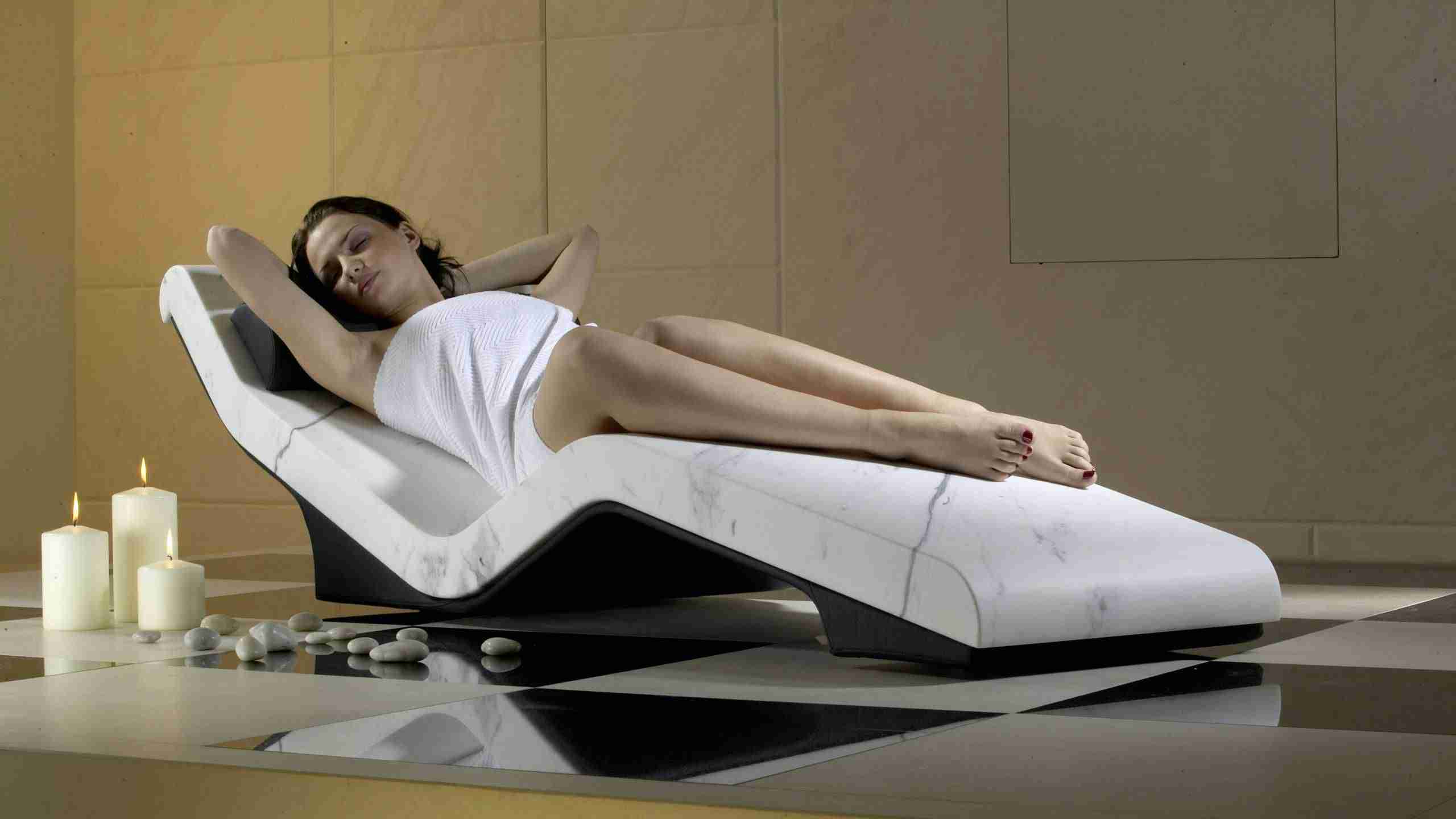 Heated Marble Lounger Cleopatra By Fabio Alemanno In Carrara Marble Finish.