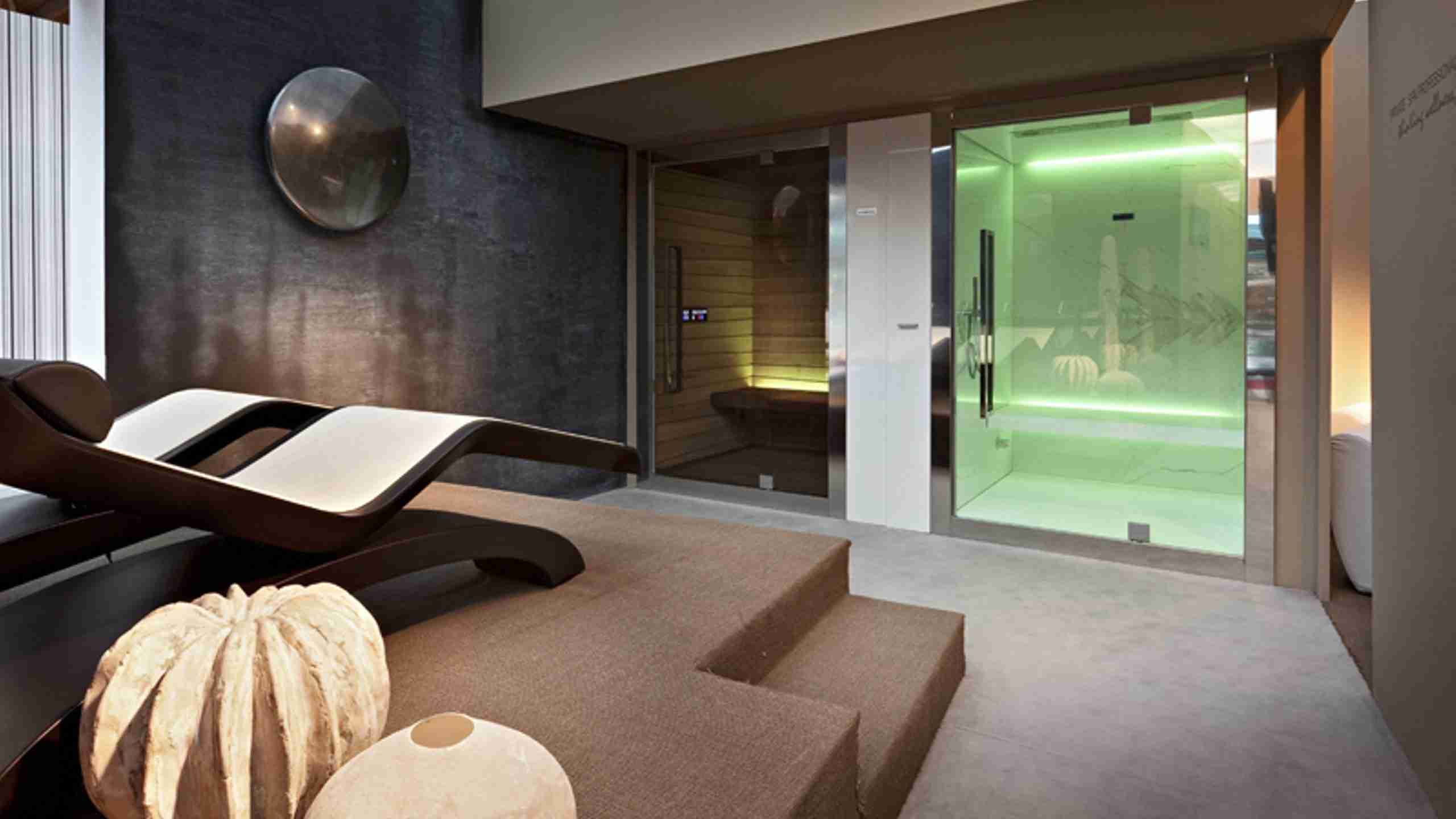 Diva Infrared Heated Marble Chaise Lounges — Exclusive Spa Ambience With Ivoire Set And Calm, Premium Atmosphere.